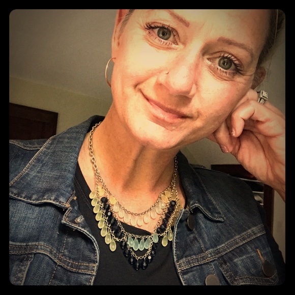 Tiered Lia Sophia beaded necklace - Picture 2 of 3